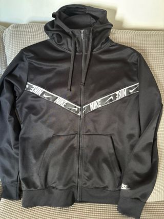Chaqueta deportiva Nike hombre negra
