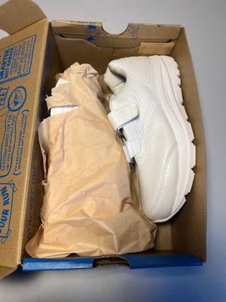 Brooks Addiction Walker V-Strap 2 Donna bianco