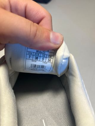 Brooks Addiction Walker V-Strap 2 Donna bianco