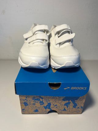 Brooks Addiction Walker V-Strap 2 Donna bianco
