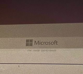 Microsoft SurfacePro + teclado + cargador + funda