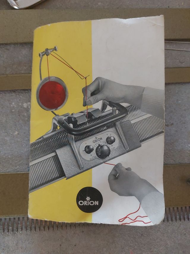 Máquina de tejer Orion antigua