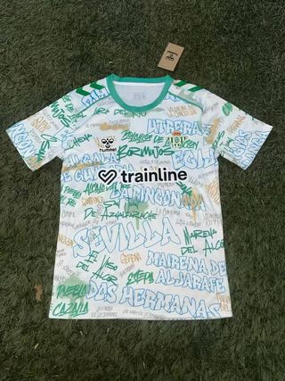 Camiseta Hummel Sevilla Graffiti