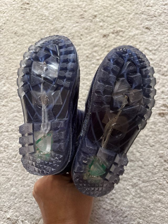 Botas de agua talla 26. Nuevas