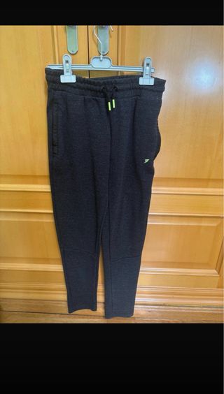 Pantalones grises para niño