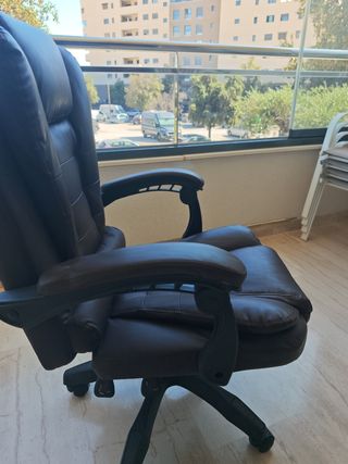Sillón de Director Negro sin uso prácticamente