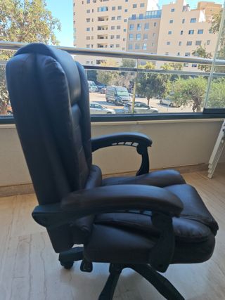 Sillón de Director Negro sin uso prácticamente