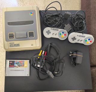 Super Nintendo + Street Fighter 2