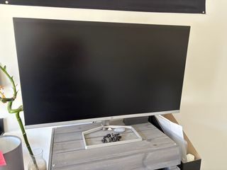Monitor HP M27f Plata