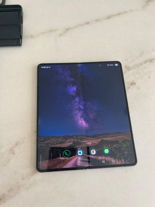 Samsung Galaxy Z Fold 4 256GB - En garantía