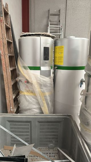 Aerotermia Haier 250L Nueva