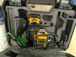 Nivel Láser DeWalt DCE089D1G-QW Poco Uso