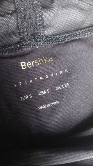 Camiseta deportiva negra