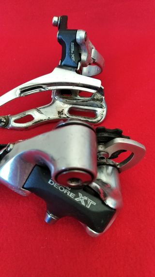 3 x Shimano Deore XT 3x8-V Cambio + Desviador M737