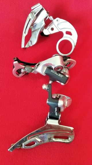 3 x Shimano Deore XT 3x8-V Cambio + Desviador M737