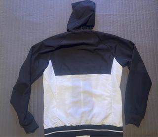 Chaqueta cortavientos Adidas Negra y Blanca