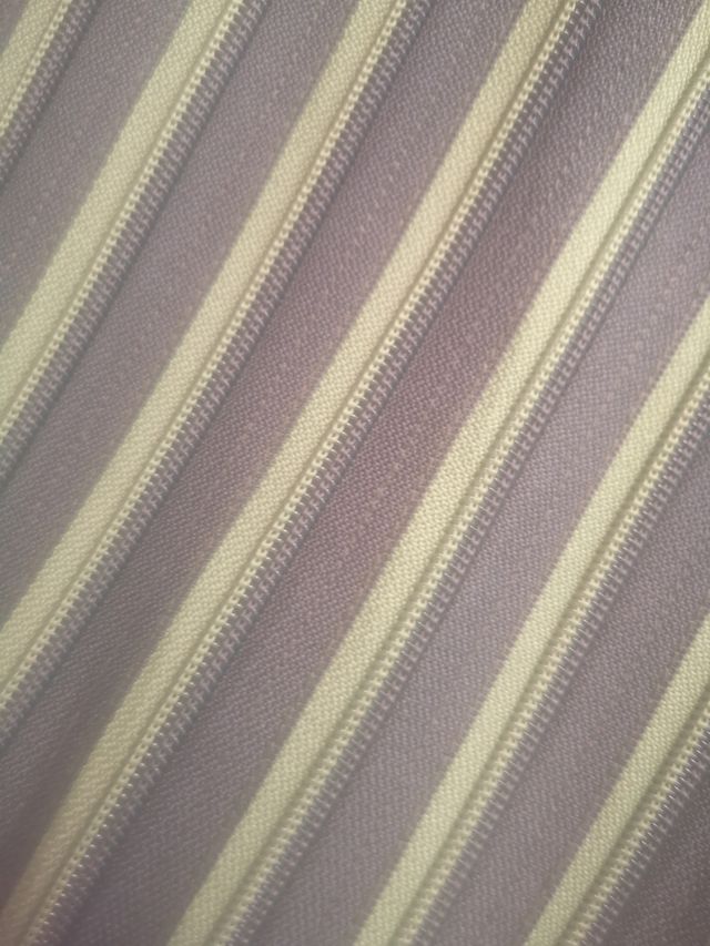 Bolso bandolera de cremalleras