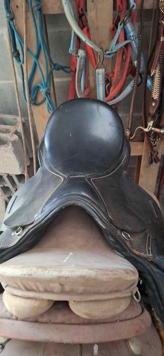 Silla de montar de cuero