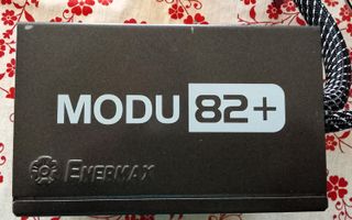 Alimentatore Enermax MODU82+ 525W