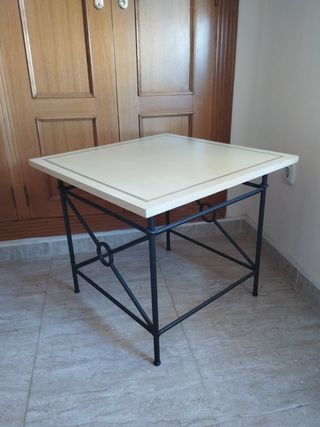 Mesa auxiliar forja y madera