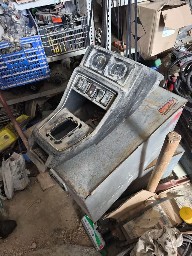 Consola Central Renault 14