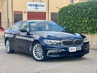  BMW 530dA Luxury Line 265 CV