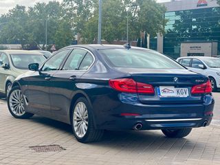  BMW 530dA Luxury Line 265 CV