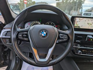  BMW 530dA Luxury Line 265 CV