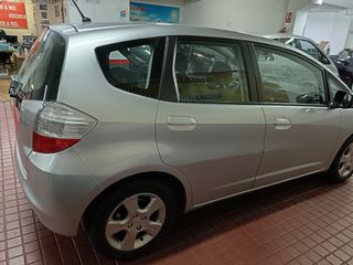 Honda Jazz 1.4 i-VTEC ELEGANCE