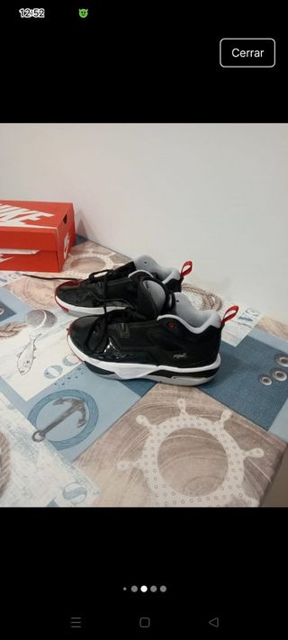 Botas Nike Jordan Negras y Rojas