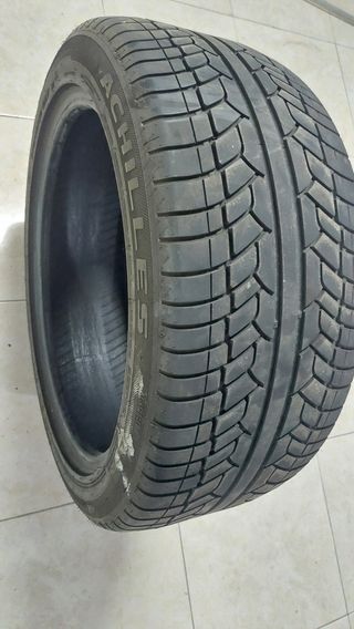 Neumático 275/40R20