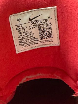 Zapatillas Nike Air Blancas y Rojas