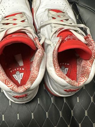 Zapatillas Nike Air Blancas y Rojas