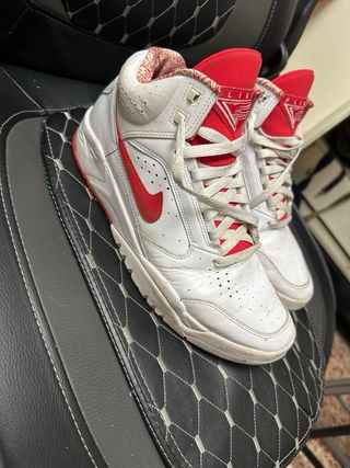 Zapatillas Nike Air Blancas y Rojas