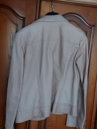 Chaqueta de piel Naf Naf