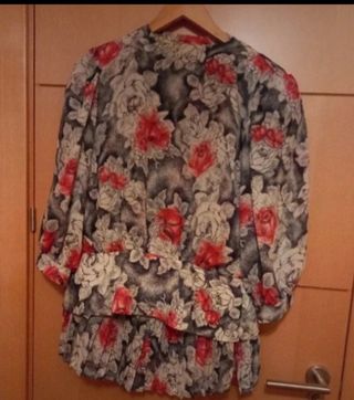 Traje floral