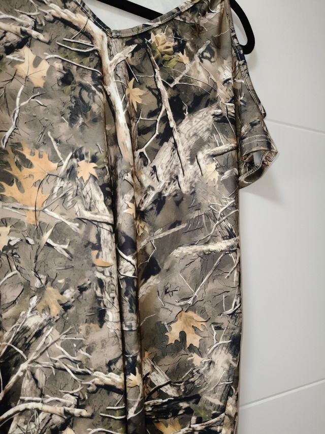 Camiseta Mujer Camuflaje Hombros Descubiertos