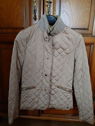 Chaqueta acolchada Massimo Dutti beige
