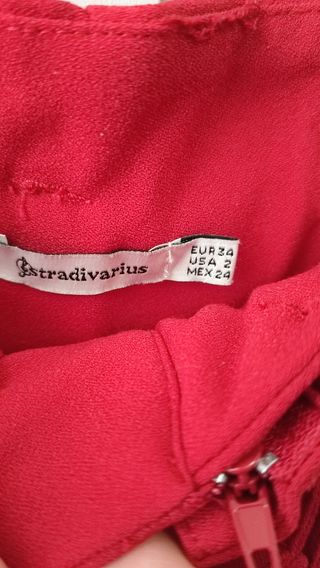 Pantalón de vestir rojo con cinturón (T.34)