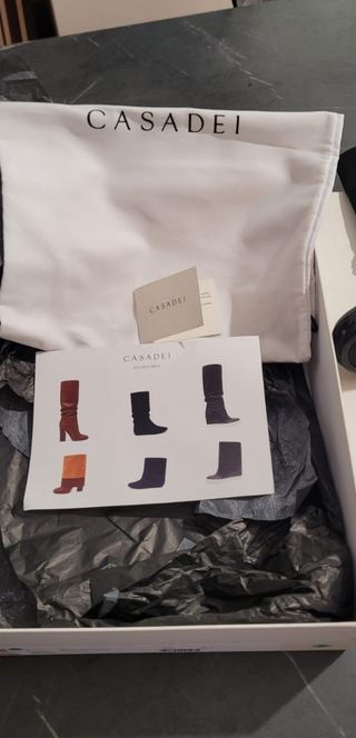 Stivaletti/scarpe Casadei neri con catena
