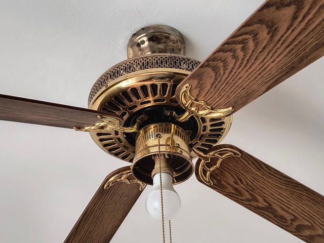 Ventilatore da soffitto con luce