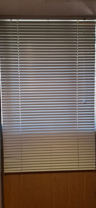 Tende veneziane bianche poco utili