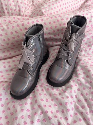 Botas niña plateadas talla 36