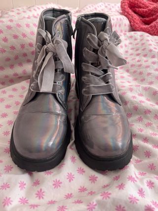 Botas niña plateadas talla 36