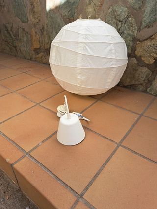 Lámpara colgante de papel blanca