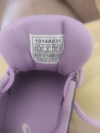 Deportivas Asics Azul Marino y lila Talla 37.5