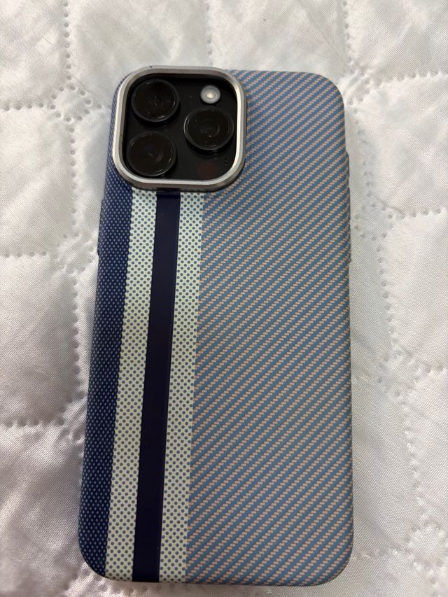 Funda iPhone 15 Pro Max Diseño Rayas