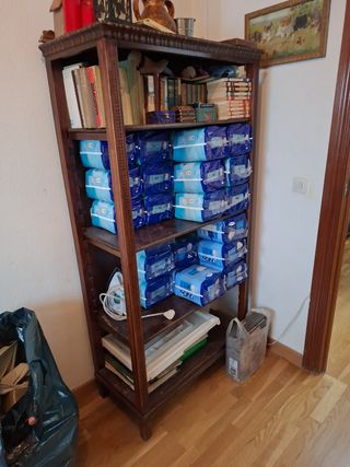 Librería de madera