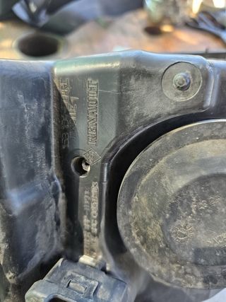 Faro delantero derecho Renault Megane