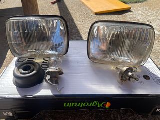 Faros SEAT 127